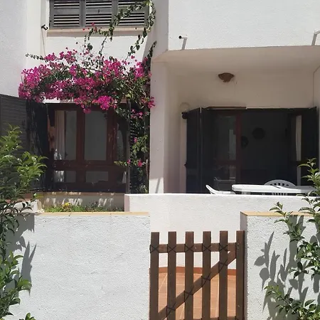 Apartment Patio House - Checkinhome *